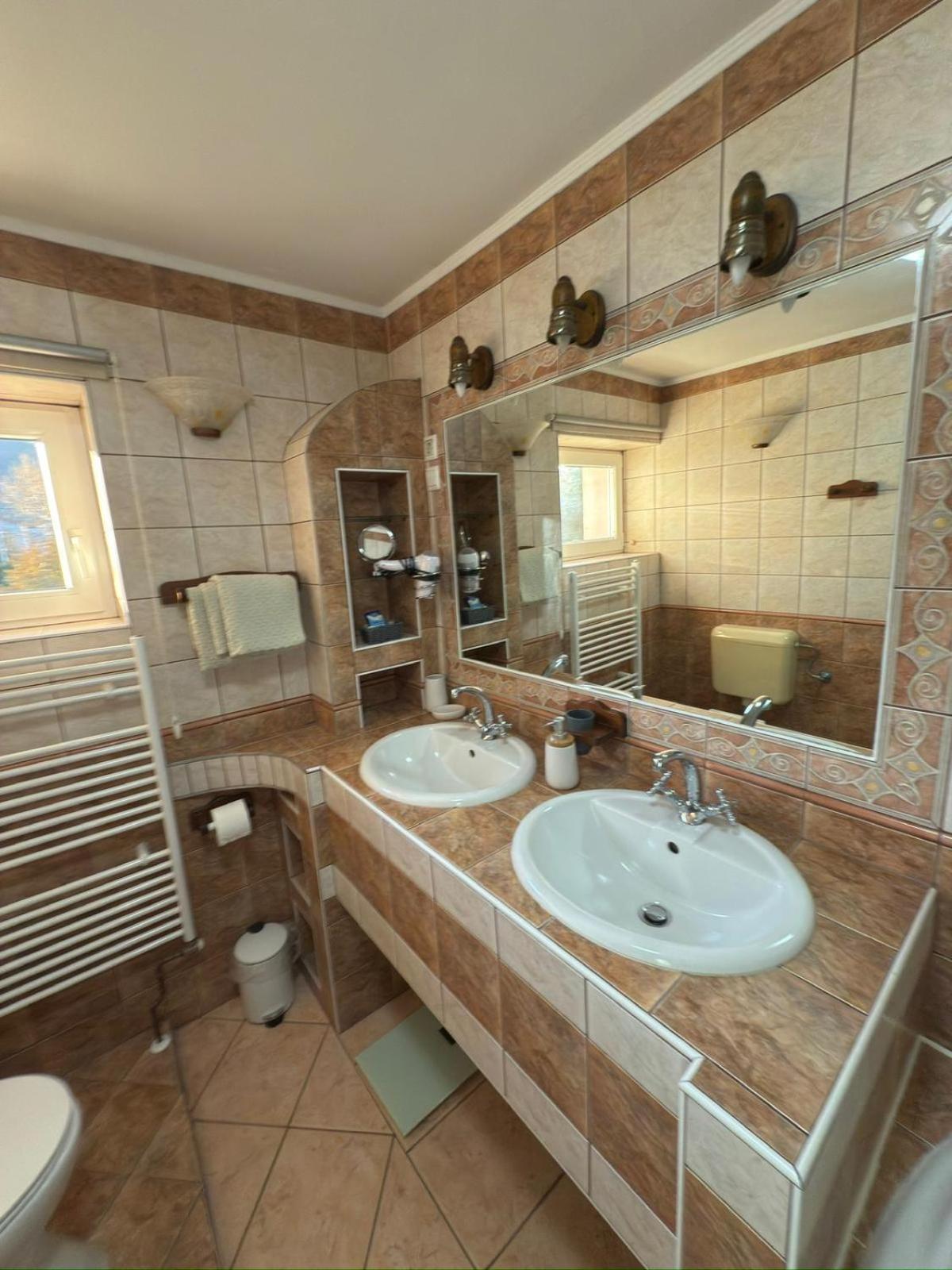Sobe-Apartma Marburgo Esterno foto