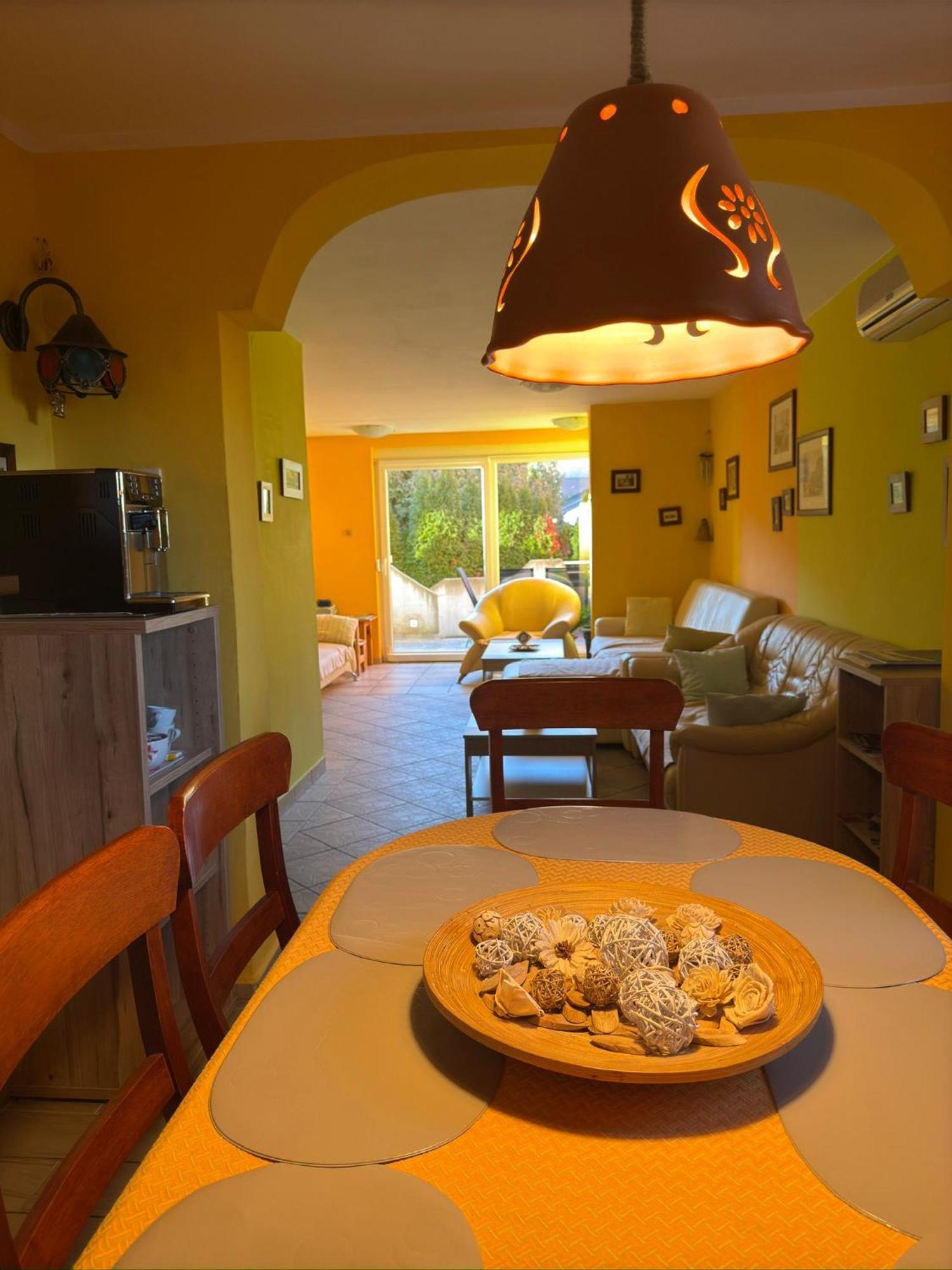 Sobe-Apartma Marburgo Esterno foto
