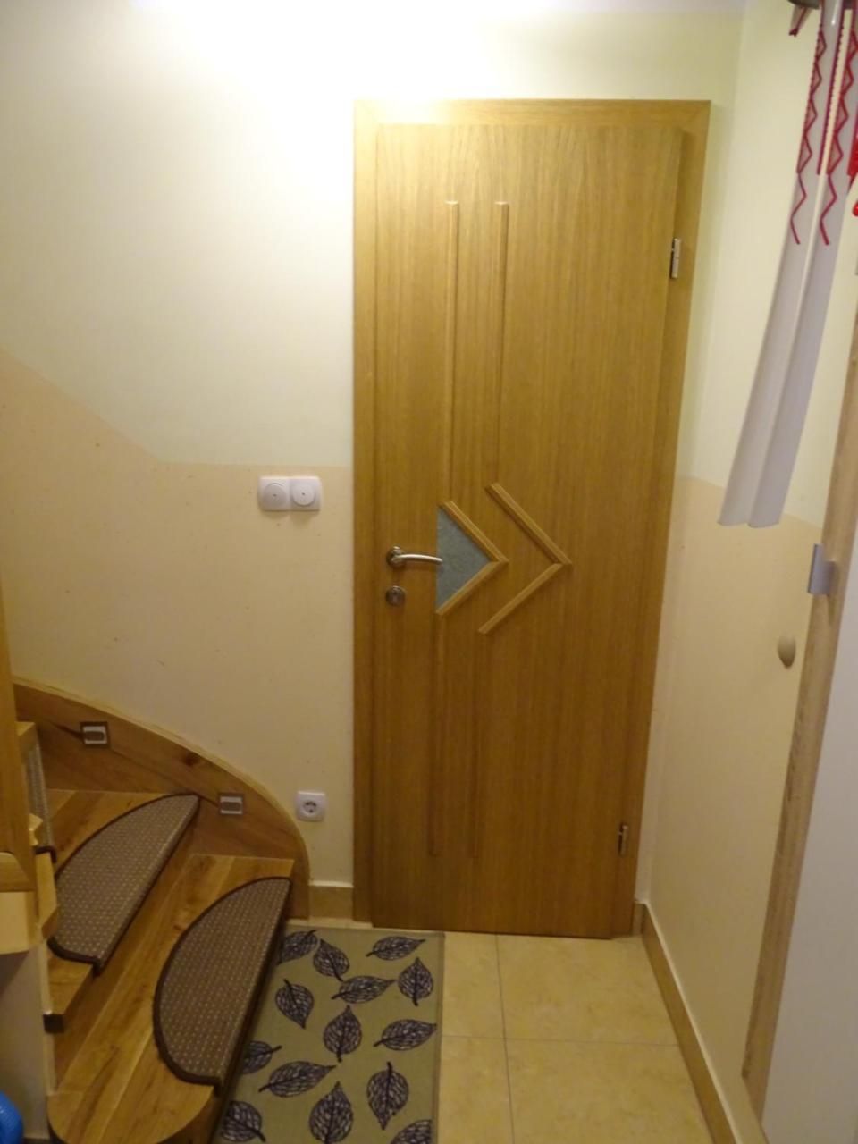 Sobe-Apartma Marburgo Esterno foto