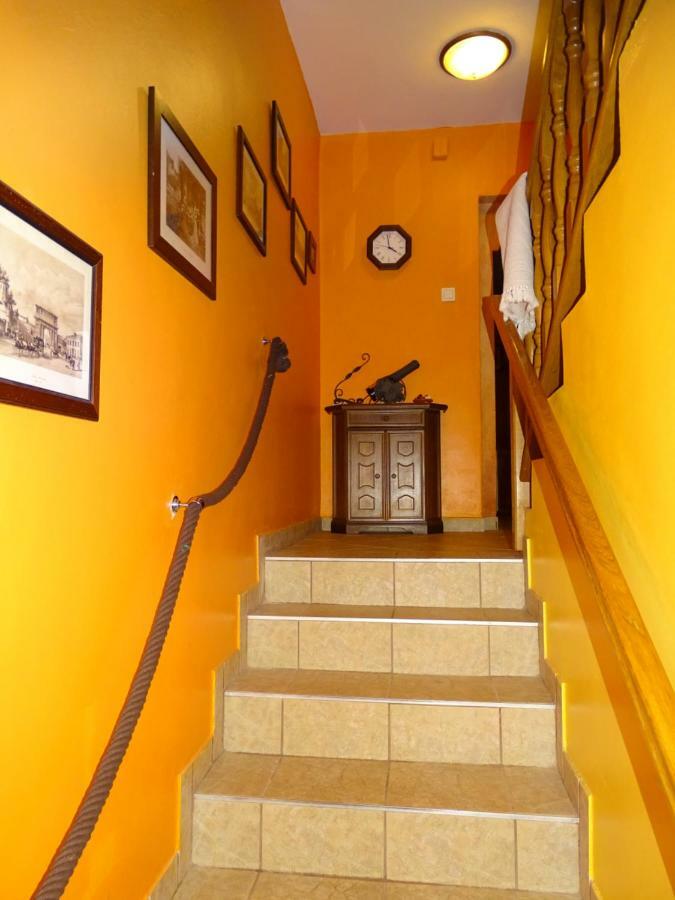 Sobe-Apartma Marburgo Esterno foto