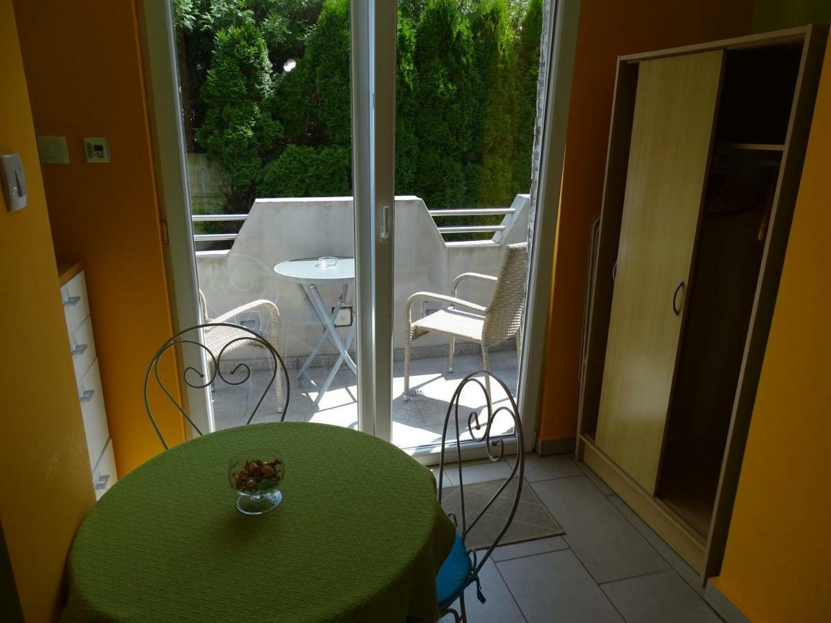 Sobe-Apartma Marburgo Esterno foto
